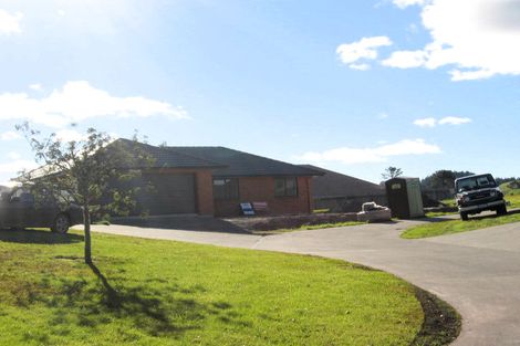 Photo of property in 18 Halyard Loop, Haruru, 0204