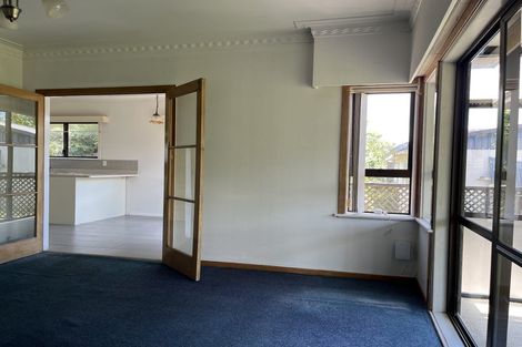 Photo of property in 2 Henwood Road, Mangere East, Auckland, 2024