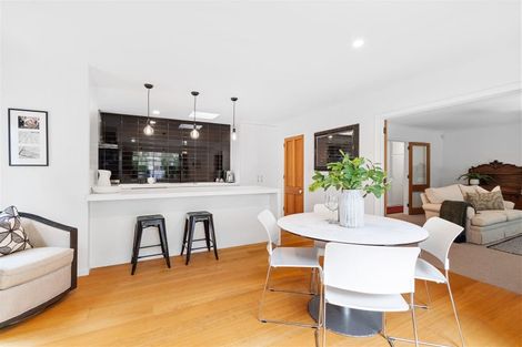 Photo of property in 33 Makora Street, Fendalton, Christchurch, 8041