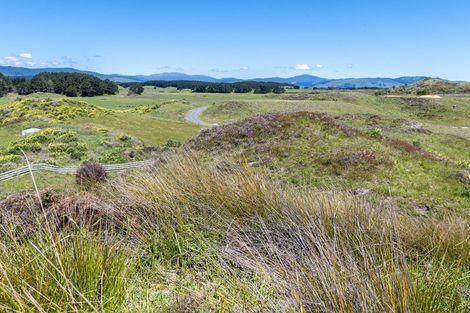 Photo of property in 18 Henham Lane, Waikawa Beach, Manakau, 5573