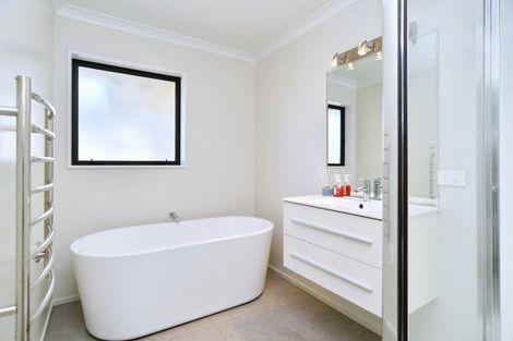 Photo of property in 16 Streamside Terrace, Kaiapoi, 7630