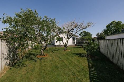 Photo of property in 21 Peppertree Glade, Kelvin Grove, Palmerston North, 4414