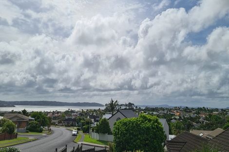 Photo of property in 19 Westpark Drive, West Harbour, Auckland, 0618