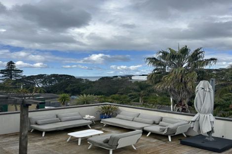 Photo of property in 46 Masterton Road, Rothesay Bay, Auckland, 0630