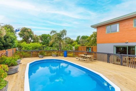 Photo of property in 191 Mazengarb Road, Paraparaumu, 5032