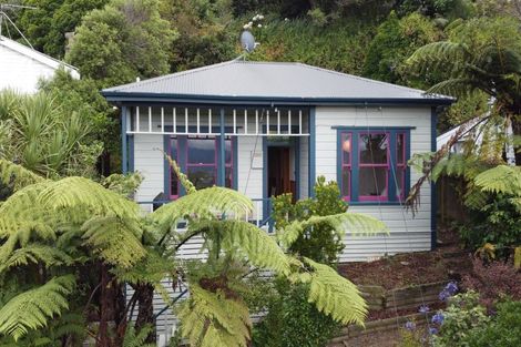 Photo of property in 87 Todman Street, Brooklyn, Wellington, 6021