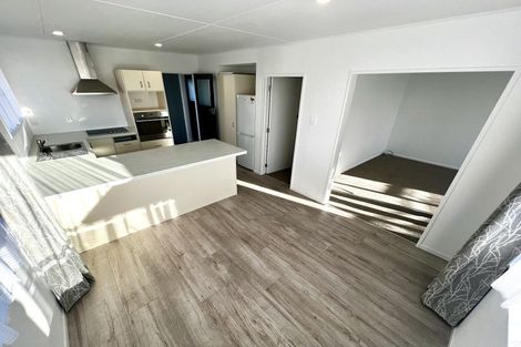 Photo of property in 12 Palliser Place, Milson, Palmerston North, 4414