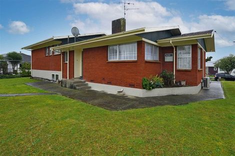 Photo of property in 6 Stewart Place, Melville, Hamilton, 3206