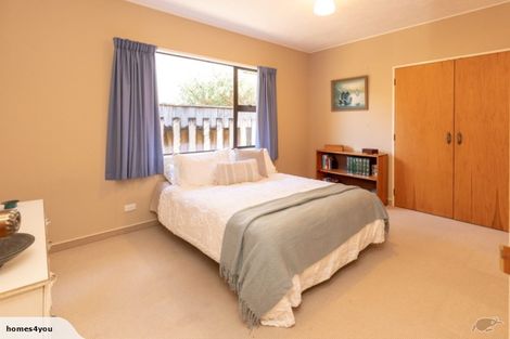Photo of property in 17 Manly Street, Paraparaumu Beach, Paraparaumu, 5032