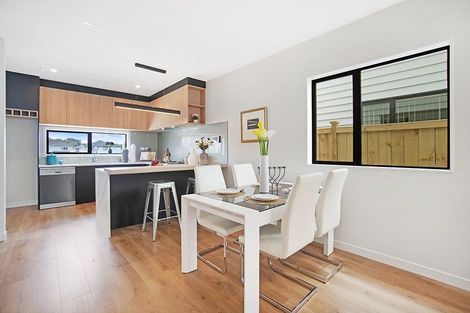 Photo of property in 14 Laquinta Place, Flat Bush, Auckland, 2019