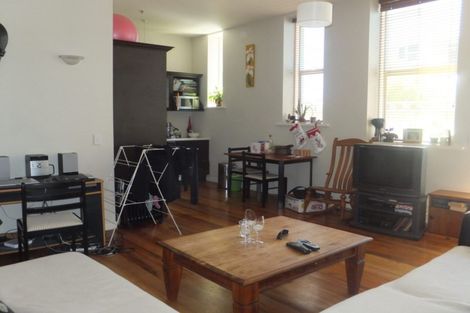 Photo of property in 2/30 Hanson Street, Mount Cook, Wellington, 6021