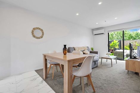 Photo of property in 6/137 View Road, Sunnyvale, Auckland, 0612