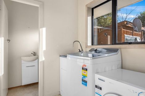 Photo of property in 7 Tenby Place, Avondale, Christchurch, 8061