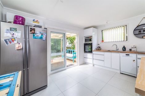 Photo of property in 1/52b Pleasant Road, Glen Eden, Auckland, 0602