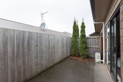 Photo of property in 108u2 Old Farm Road, Hamilton East, Hamilton, 3216