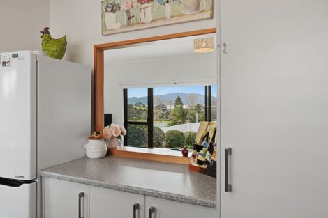 Photo of property in 10 Cable Bay Block Road, Cable Bay, 0420