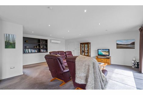 Photo of property in 48 Welsh Road, Winton, 9720