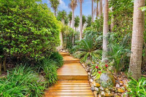 Photo of property in 381 Cove Road, Waipu, 0582