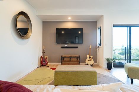 Photo of property in 2a Mapplebeck Street, Titahi Bay, Porirua, 5022