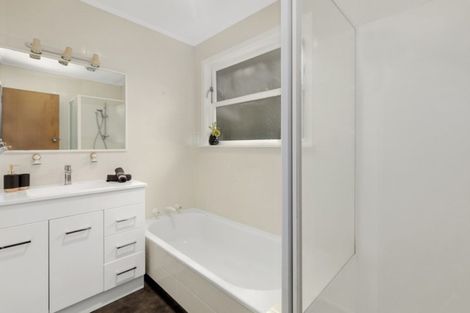 Photo of property in 9 Mission Street, Waterloo, Lower Hutt, 5011