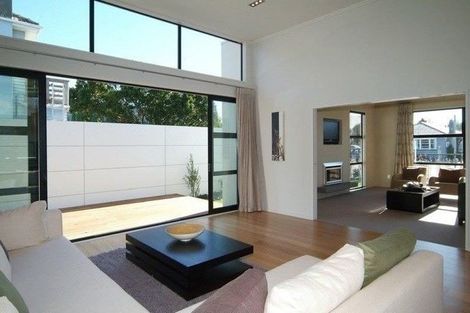 Photo of property in 21 Paeroa Street, Riccarton, Christchurch, 8041