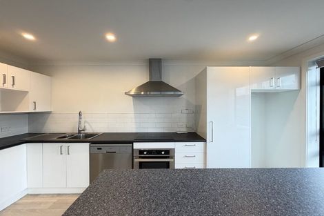 Photo of property in 13 Ara Patukawenga, Tawa, Wellington, 5028
