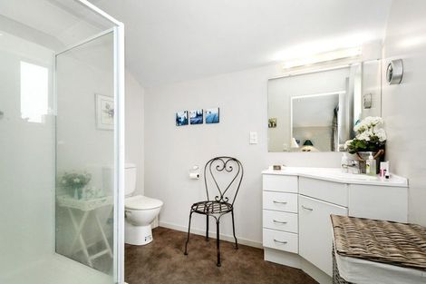 Photo of property in 6a Luckie Street, Tawa, Wellington, 5028