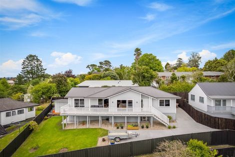 Photo of property in 22a Raelene Place, Massey, Auckland, 0614