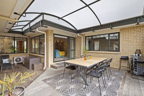 Photo of property in 9 Mark Williams Place, Clevedon, Papakura, 2582