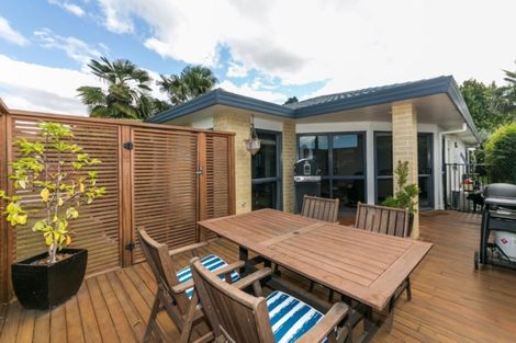 Photo of property in 40 Pukekura Place, Taradale, Napier, 4112