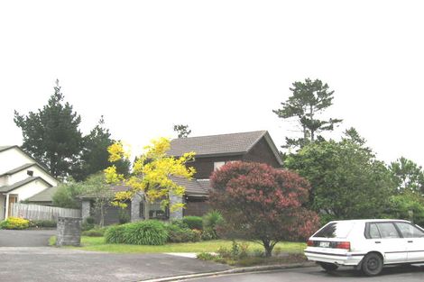 Photo of property in 2/15 Mandica Place, Sunnynook, Auckland, 0632