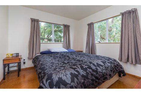 Photo of property in 12a Jean Place, Stanmore Bay, Whangaparaoa, 0932