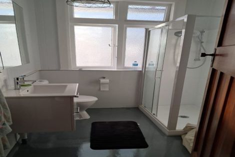Photo of property in 142 Russell Terrace, Berhampore, Wellington, 6023