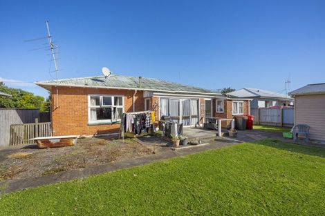 Photo of property in 16 Bennett Street, Gonville, Whanganui, 4501
