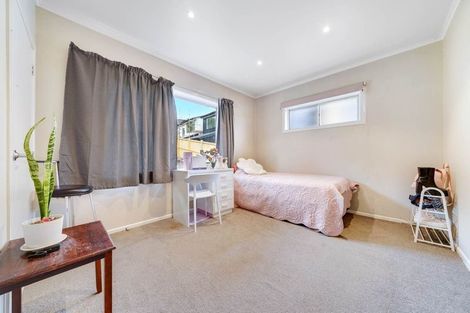 Photo of property in 582 Massey Road, Mangere, Auckland, 2022
