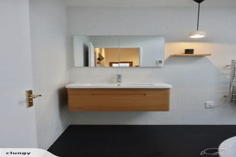 Photo of property in 49 Cleveland Street, Edgeware, Christchurch, 8013