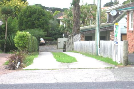 Photo of property in 72 Titirangi Road, New Lynn, Auckland, 0600