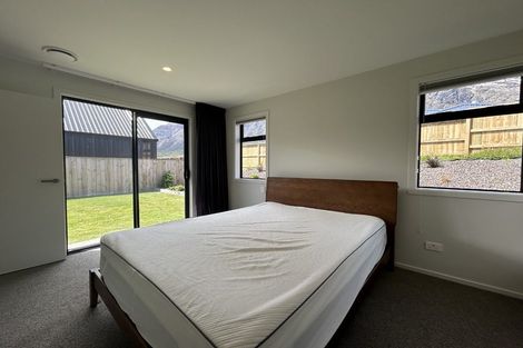 Photo of property in 98 Spur Ridge Rise, Jacks Point, 9371