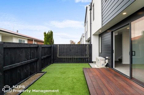 Photo of property in 67a Royal Crescent, Saint Kilda, Dunedin, 9012