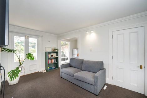 Photo of property in 12 Hadfield Terrace, Bluff Hill, Napier, 4110