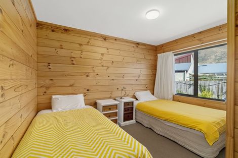 Photo of property in 8 Meadowstone Drive, Wanaka, 9305