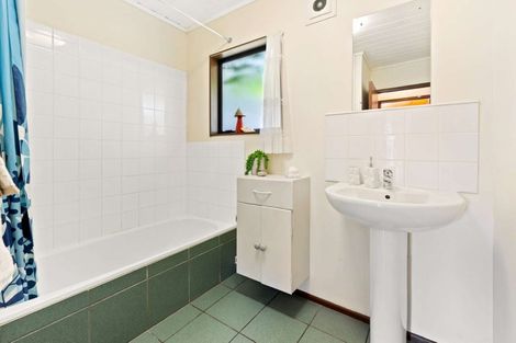 Photo of property in 123 Spinella Drive, Bayview, Auckland, 0629