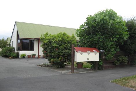 Photo of property in 2/16 Owens Terrace, Upper Riccarton, Christchurch, 8041