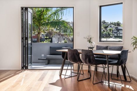 Photo of property in 16a Valley Road, Browns Bay, Auckland, 0630