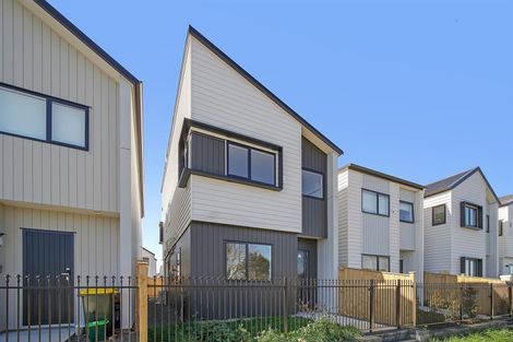 Photo of property in 175 Grove Road, Papakura, 2110