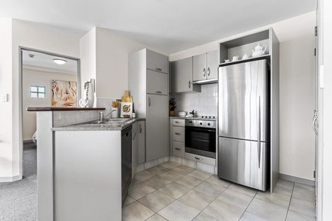 Photo of property in 315/36 Victoria Road, Mount Maunganui, 3116