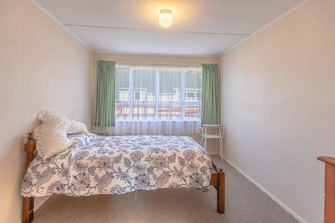 Photo of property in 25 Bibby Street, Waipawa, 4210