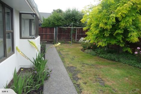 Photo of property in 35 Chipping Lane, Redwood, Christchurch, 8051