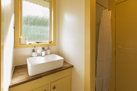 Photo of property in 4/2 Ruataniwha Street, Waipawa, 4210