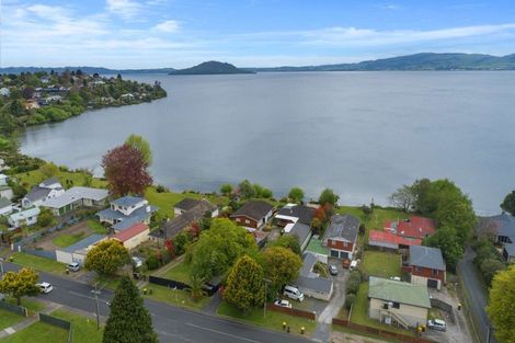 Photo of property in 105 Koutu Road, Kawaha Point, Rotorua, 3010